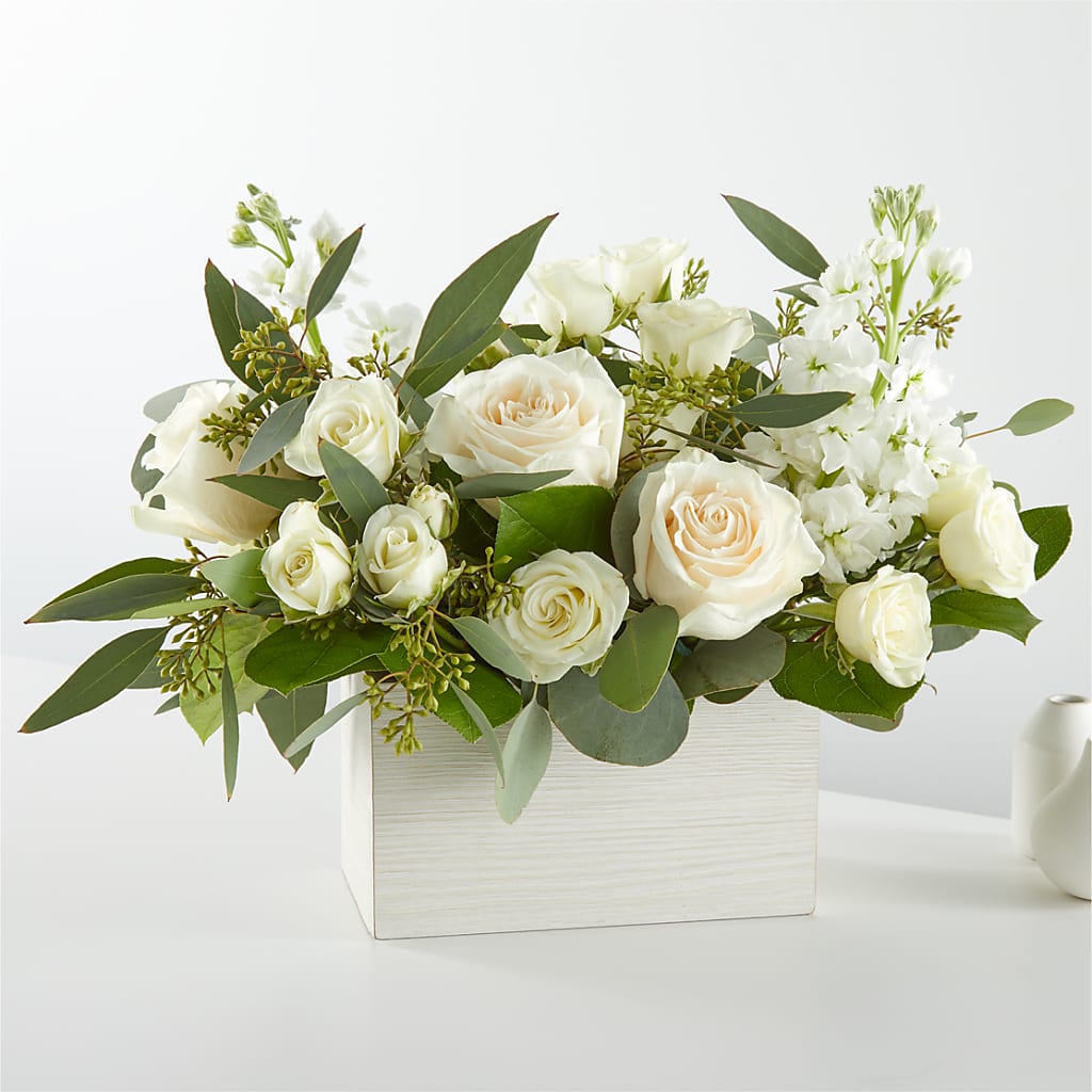 Fresh Linen Box Bouquet – Forever Flowers, Fords NJ