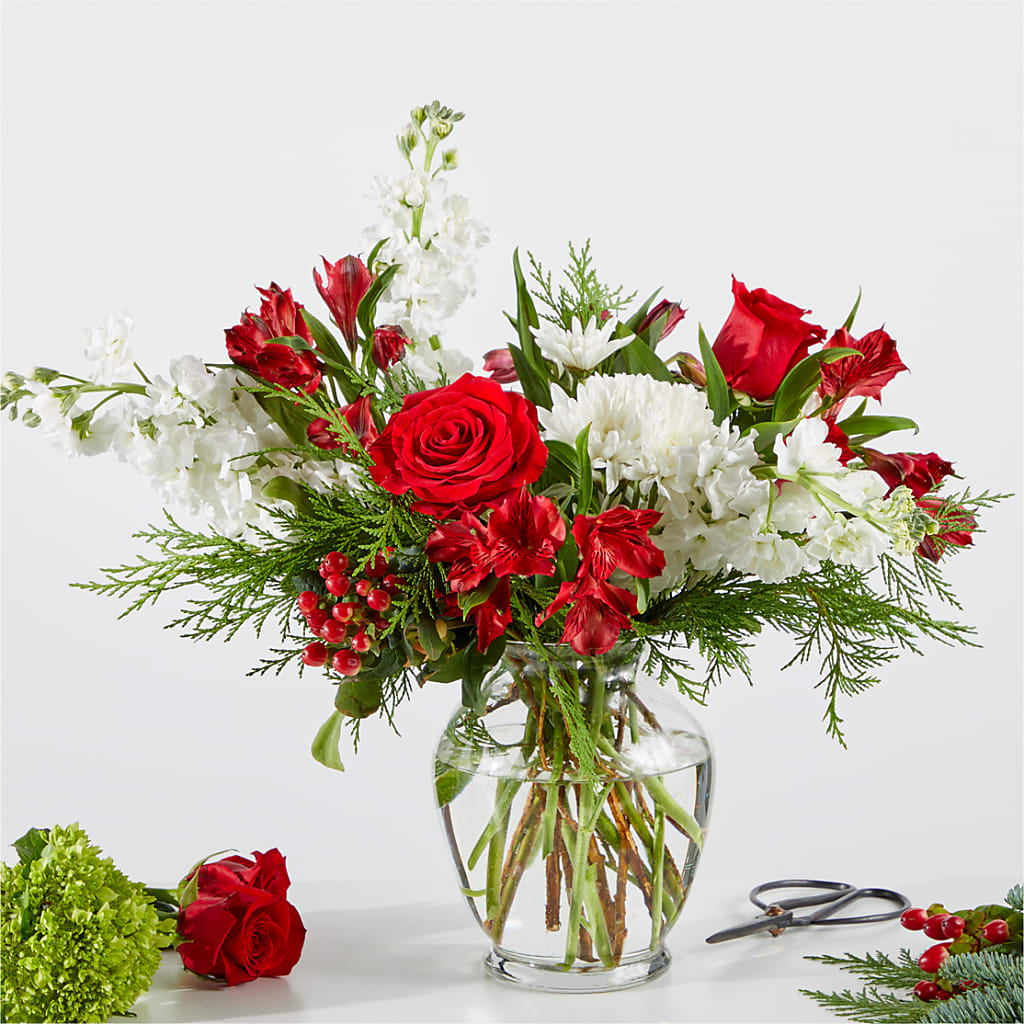 Merry Moment Bouquet – A Florist Original – Forever Flowers, Fords NJ