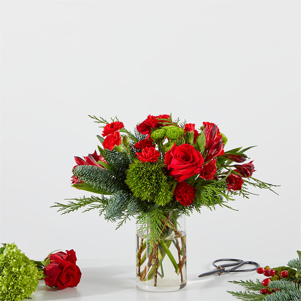 Merry Moment Bouquet – A Florist Original – Forever Flowers, Fords NJ