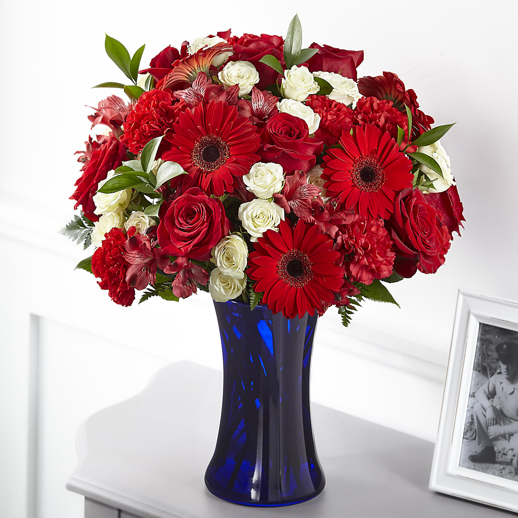 Hearts Embrace Bouquet – Forever Flowers, Fords NJ