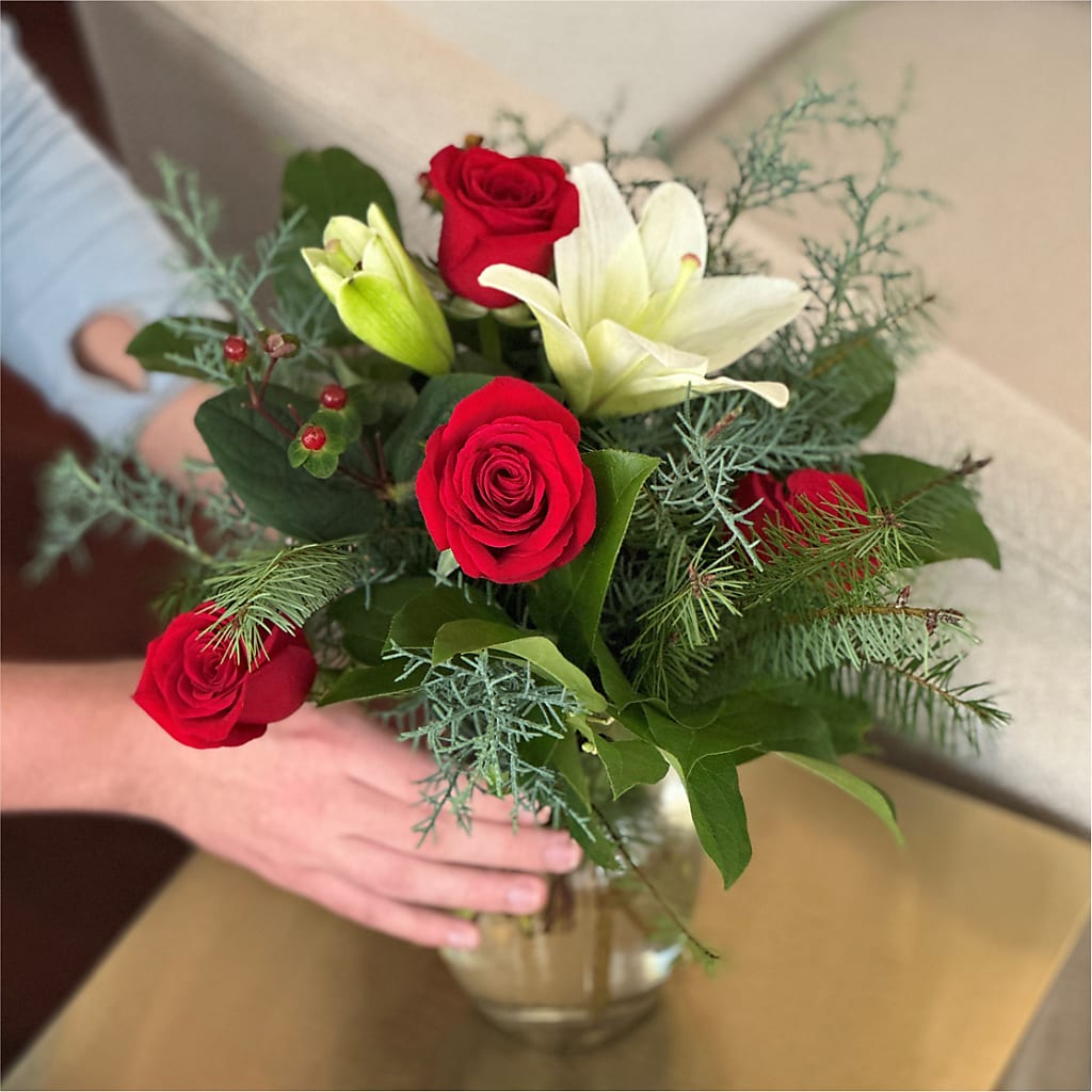 Glittering Lights Bouquet –  Forever Flowers, Fords NJ