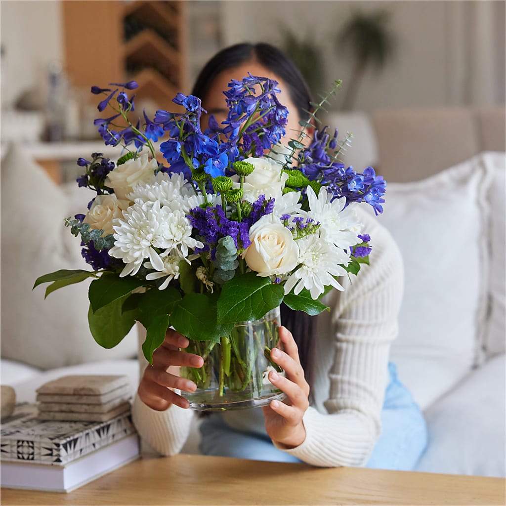 Cerulean Waves Bouquet –  Forever Flowers, Fords NJ