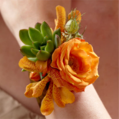 Irresistible Love Wrist Corsage –  Forever Flowers, Fords NJ