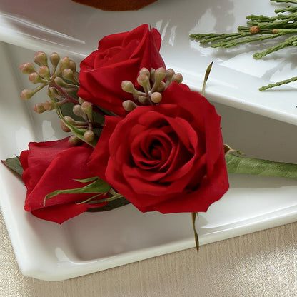 Red Spray Rose Boutonniere –  Forever Flowers, Fords NJ